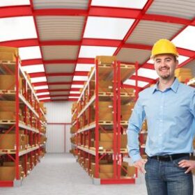 stockfresh_805205_man-in-warehouse_sizeXS